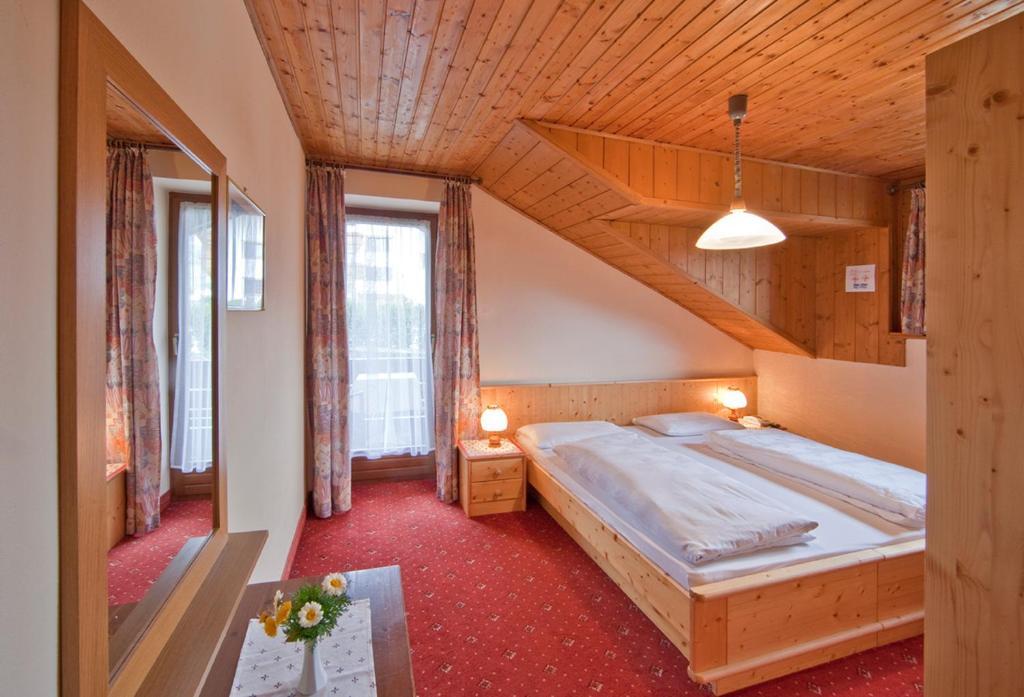 Hotel Rainegg Valdaora Szoba fotó